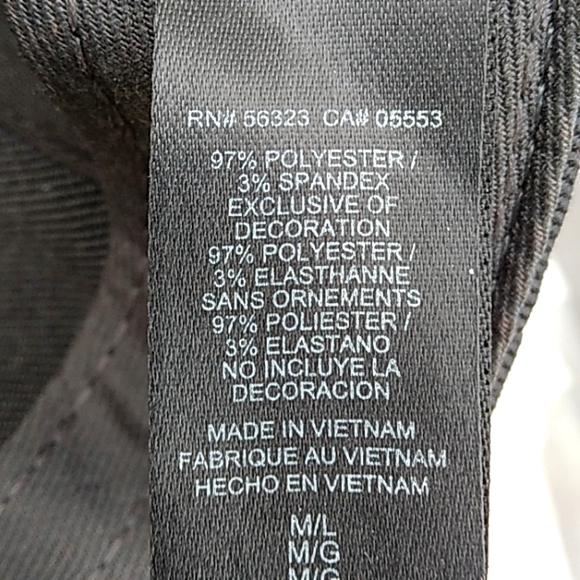 Nike Tiger Woods Collection Ball Cap. Autographed by Darius Rucker. - Picture 3 of 9